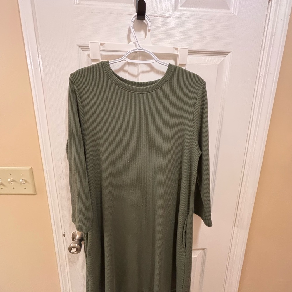 Time and Tru Olive Green Long Sleeve Dress
